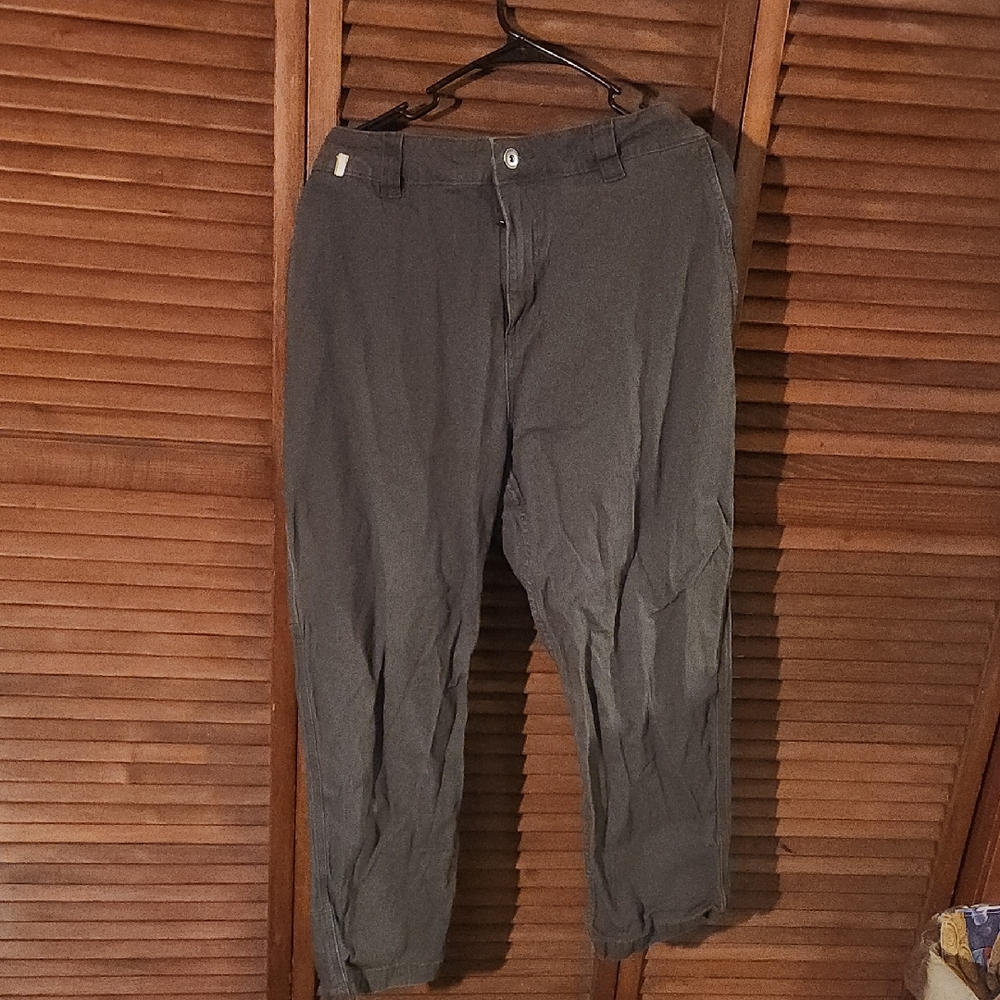 Men's Classic Gray Chinos